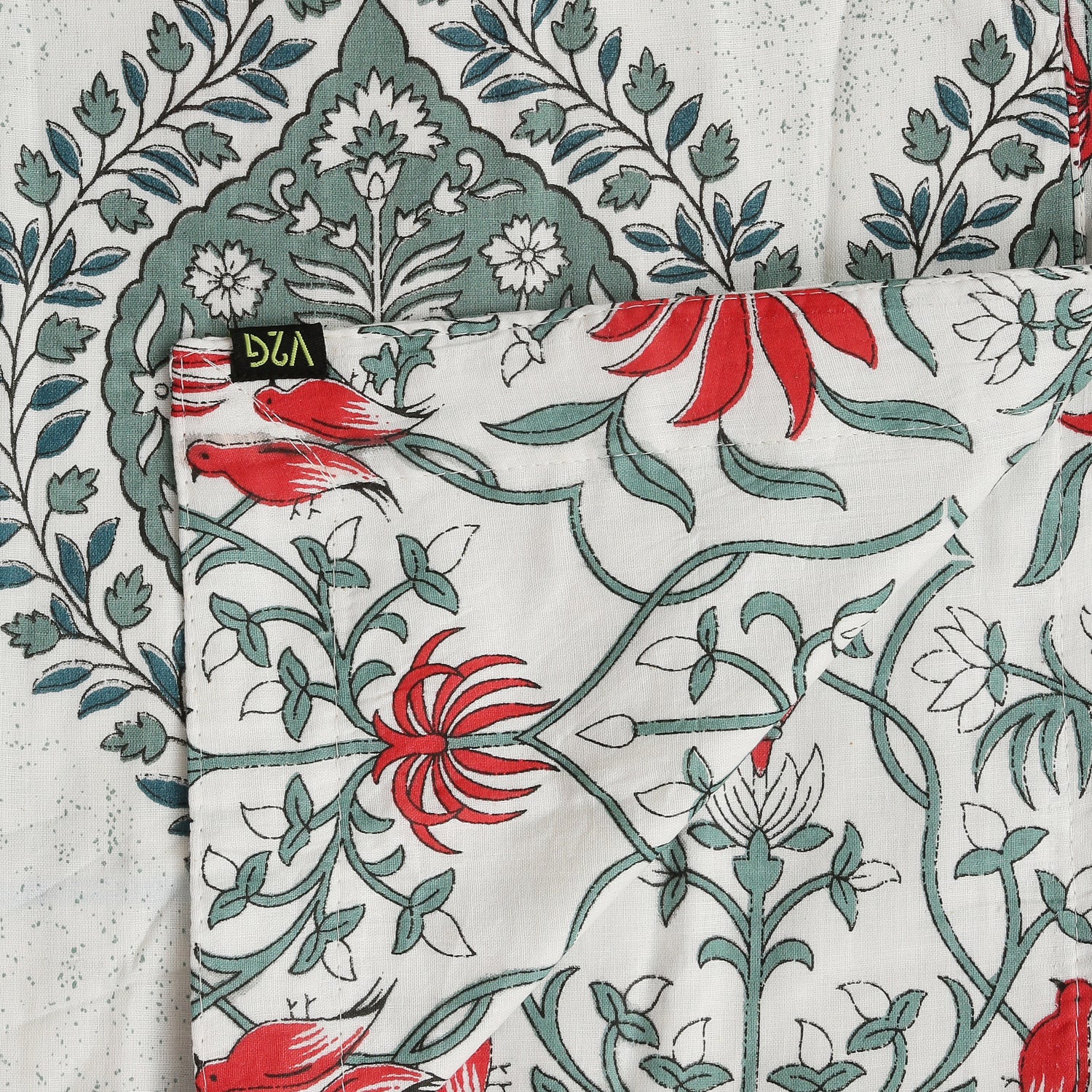 Dohar Cambric- Mughal Jharokha - Red n Gray